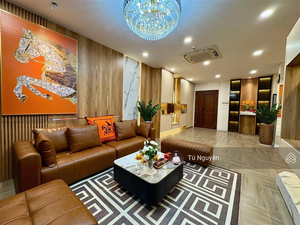 Chính chủ bán căn 2 phòng ngủ, 70m2 c14 bắc hà  tố hữu. giá 5.5 tỷ