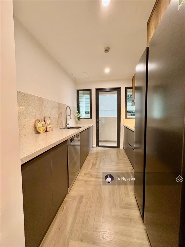 Chính chủ bán căn 2 phòng ngủ 90m2 54 hạ đình. giá 5.5 tỷ