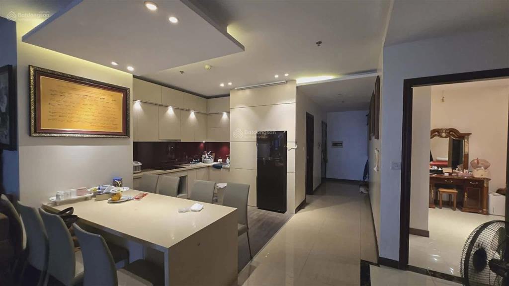 Bán căn hộ chung cư tại r1b royal city, 14 tỷ, 130m2, đẹp, nhiều tiện ích