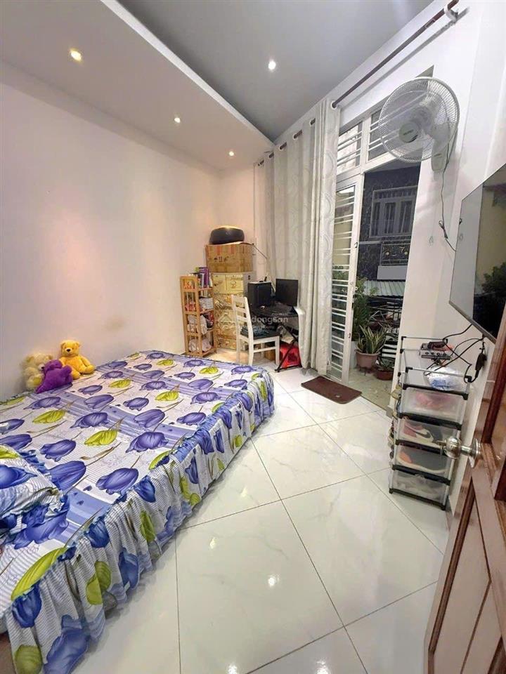 Càn bán nhanh căn nhà 3 tầng, chỉ hơn 6 tỷ, huỳnh tấn phát, lê thị chợ , quận 7