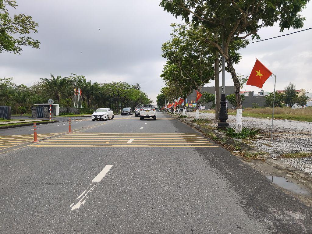 Bán lô đất mt d.33m ngay lõi phố tây an thượng giá chỉ bằng đất kiệtdt 165m2 đối diện đh kinh tế