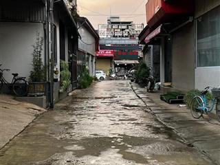Bán đất chính chủ 7,5m sâu 25 trung tâm chợ 68