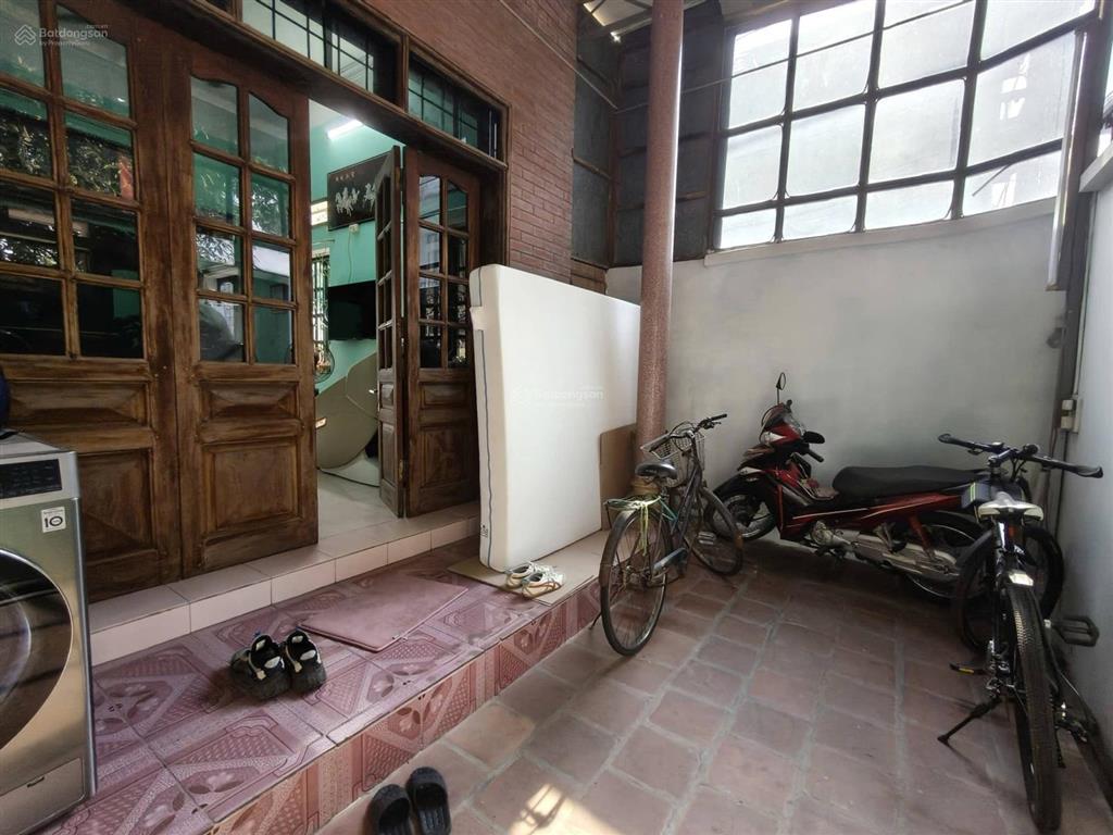 Chủ cần bán nhà uy nỗ 74m2, 3t, mt4.5m, 10.1 tỷ, đông anh, phân lô, lô góc, ô tô tránh, bàn cờ.