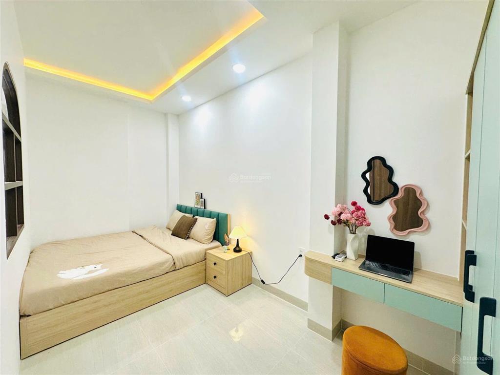 Căn hộ 1pn ban công  ngay chợ tân định  bờ kè hoàng sa  công viên lê văn tám