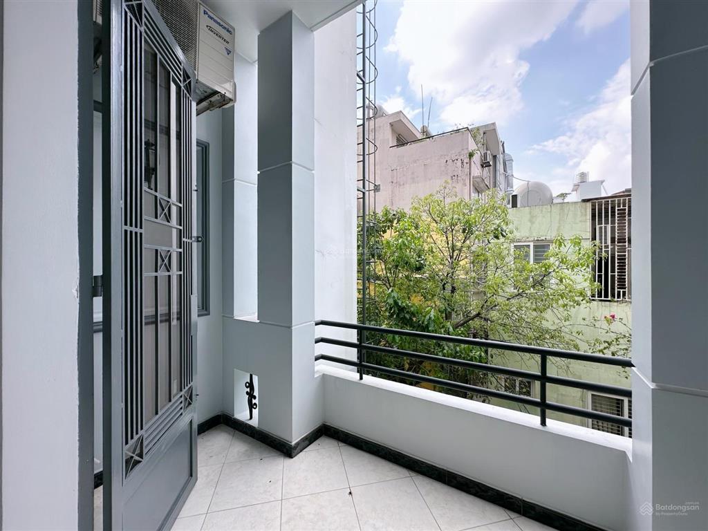 Khai trương căn hộ studio 45m2  ban công cây xanh  giặt riêng  ngay lim tower  hồ con rùa