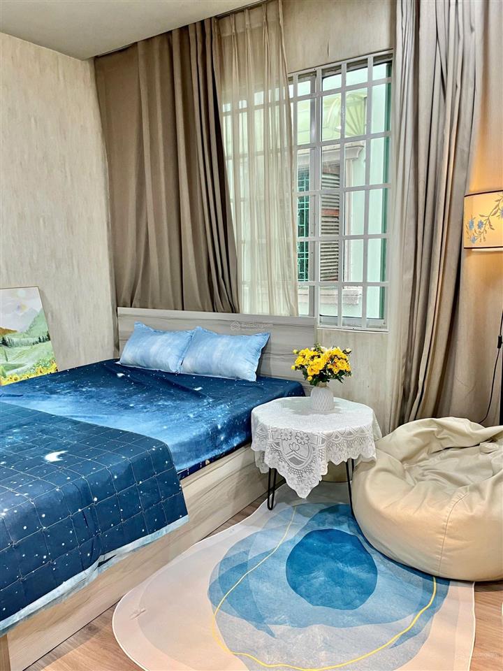 Căn hộ 1pn ngăn bếp 2 cửa sổ trời  giặt riêng  ngay công viên lê văn tám  chợ tân định  đh ueh
