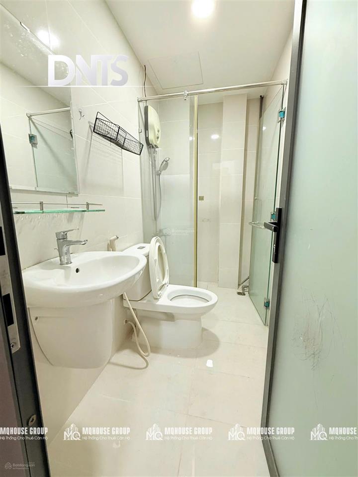 Cho thuê phòng hẻm an ninh gần chợ tân định, trường đh kinh tế isb, cv lê văn tám q1