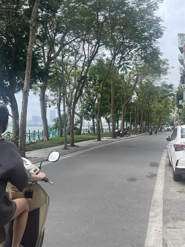 Nhật chiêu hàng hiếm 1 nhà ra hồ tây