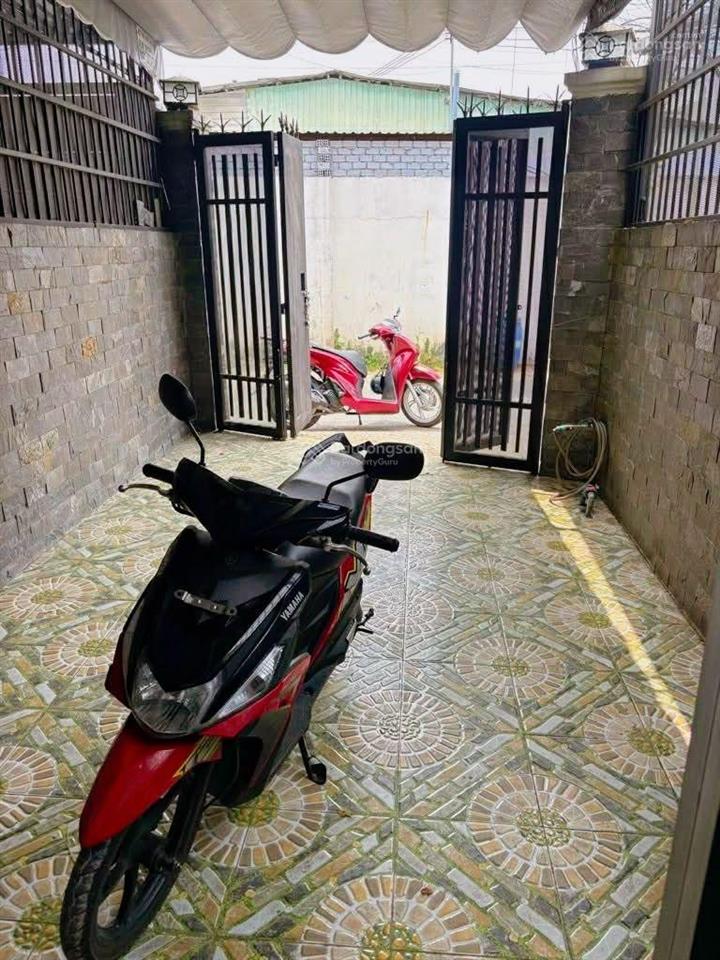 Chốt gấp 4.8 tỷ nhà mặt tiền linh xuân trung tâm thủ đức căn góc 2 mặt tiền