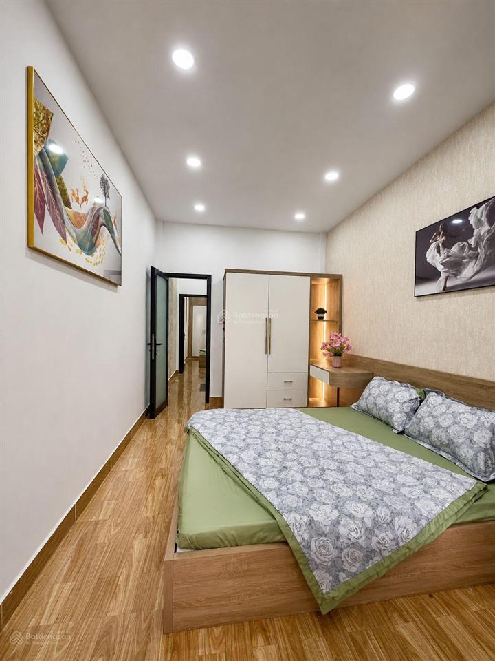 Bán gấp nhà gò vấp đường quang trung, hxh, shr dt 36,2m 1 trệt 1 lầu 3 phòng ngủ giá 3 tỷ 1