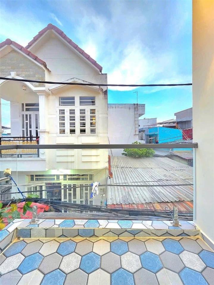 Chỉ với 2 tỷ 8 đã sở hữu ngay nhà gò vấp, đường nguyễn kiệm, p.3.
hẻm 3,4m xe ra vào thoải mái, shr