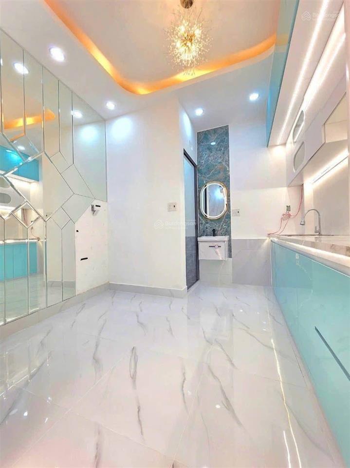 Chỉ với 2 tỷ 8 đã sở hữu ngay nhà gò vấp, đường nguyễn kiệm, p.3.
hẻm 3,4m xe ra vào thoải mái, shr