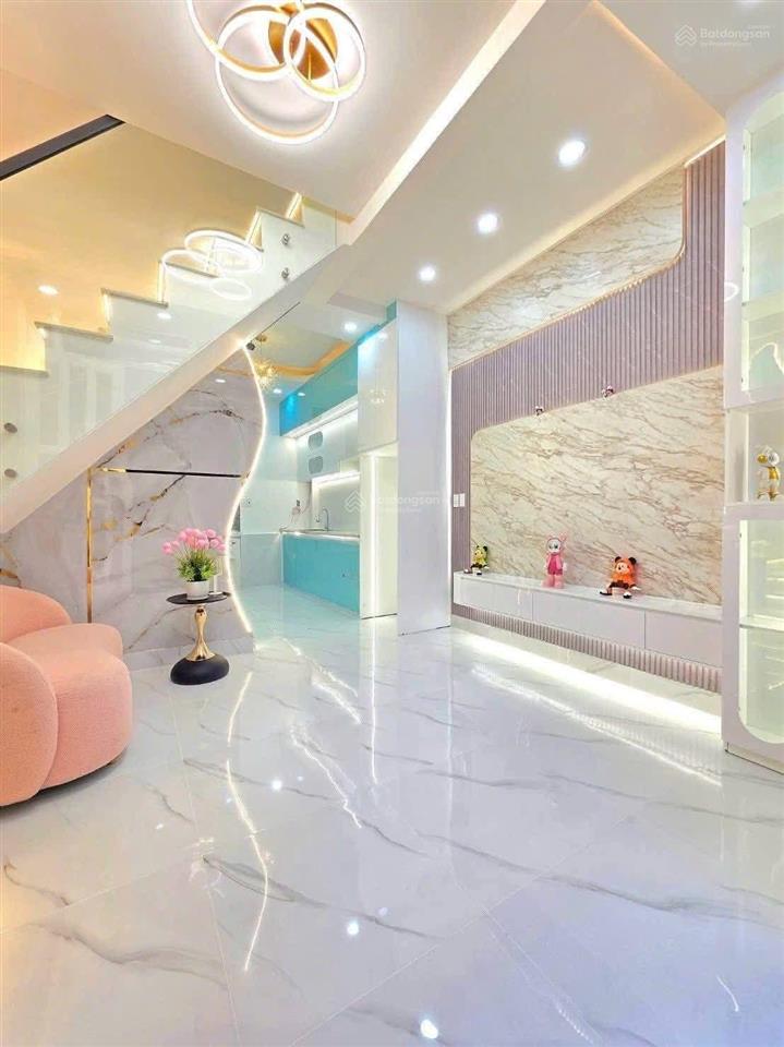 Chỉ với 2 tỷ 8 đã sở hữu ngay nhà gò vấp, đường nguyễn kiệm, p.3.
hẻm 3,4m xe ra vào thoải mái, shr