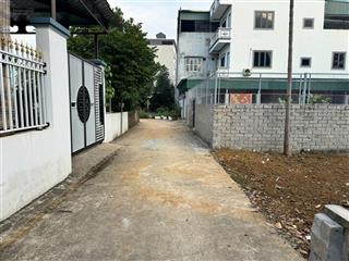 Chính chủ bán đất thổ cư xã phú cát cạnh công nghệ cao vai réo 100m2 giá 2,5 tỷ  0569 067 ***