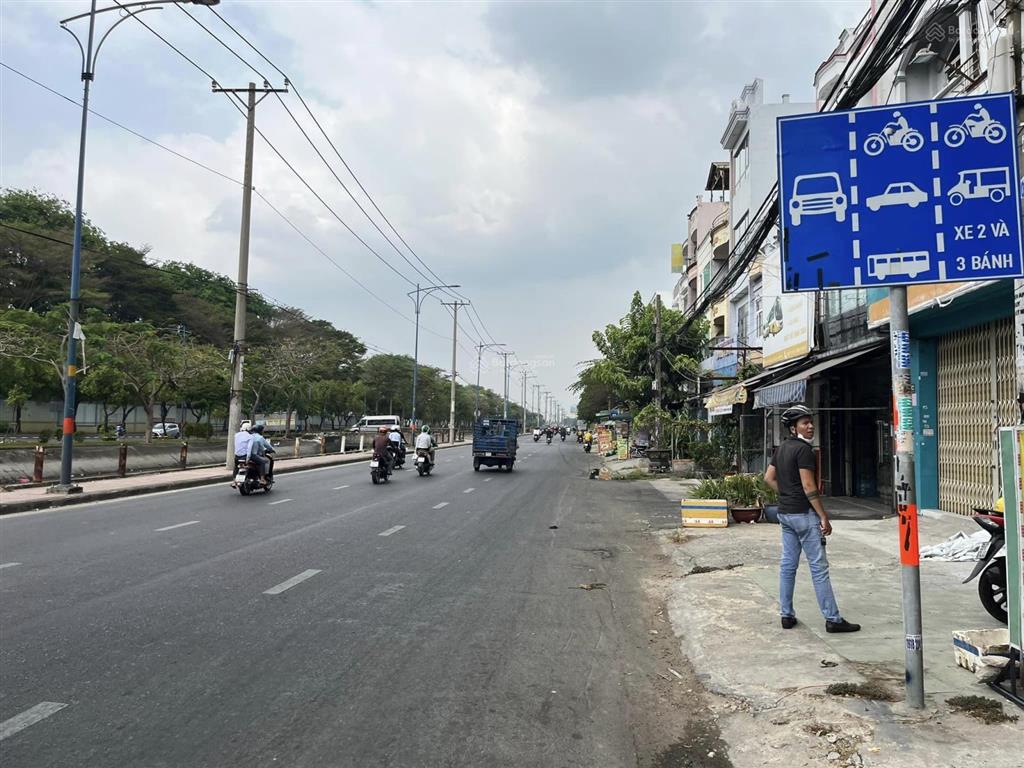 Bán nhà mặt phố kinh doanh trần văn giàu, 5x16 3.5 tấm giá 11 tỷ thương lượng