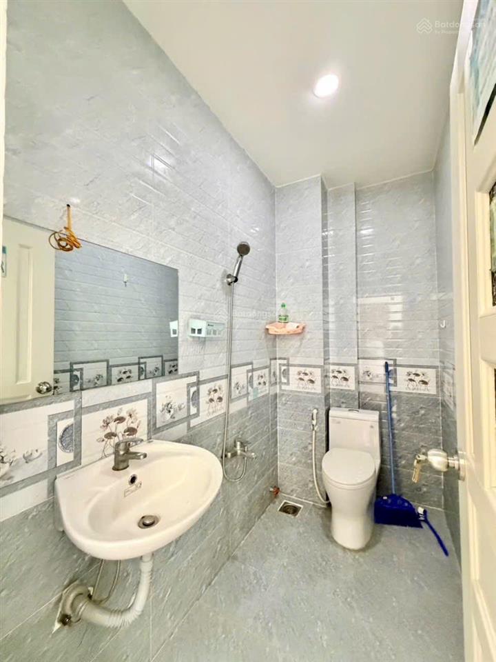 Cho thuê nhà khu tên lửa mặt tiền kinh doanh giá tốt 4.5x18m 3.5 tấm nhà mới chỉ 20tr