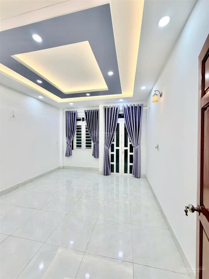 Cho thuê nhà mới khu tên lửa 4 tấm mặt tiền kinh doanh 4x19m giá 18 triệu  0971 848 ***