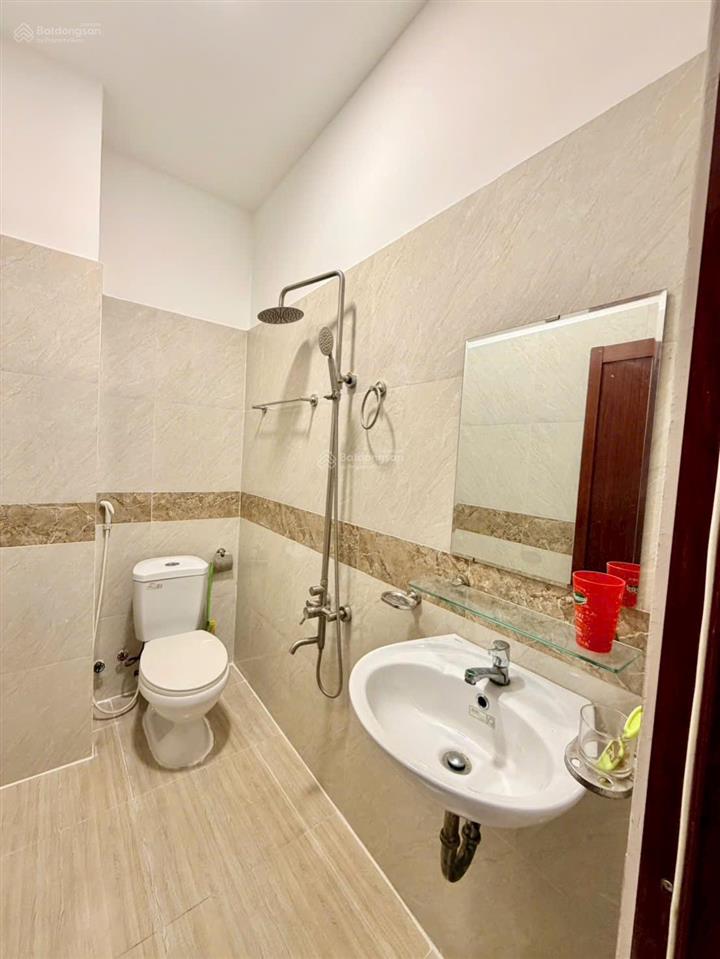 Cho thuê nhà mới khu tên lửa 4 tấm mặt tiền kinh doanh 4x19m giá 18 triệu  0971 848 ***