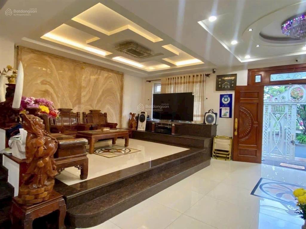 Bán biệt thự cao cấp khu tên lửa mặt tiền đường số 6a phường btđ b 10x20m 3 tấm đủ nội thất 31 tỷ