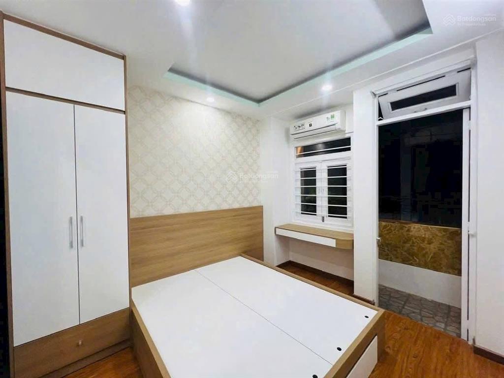 Cần bán gấp nhà đường bùi đình tuý, bình thạnh gần chợ bà chiểu, dt 52m2, sổ hồng riêng