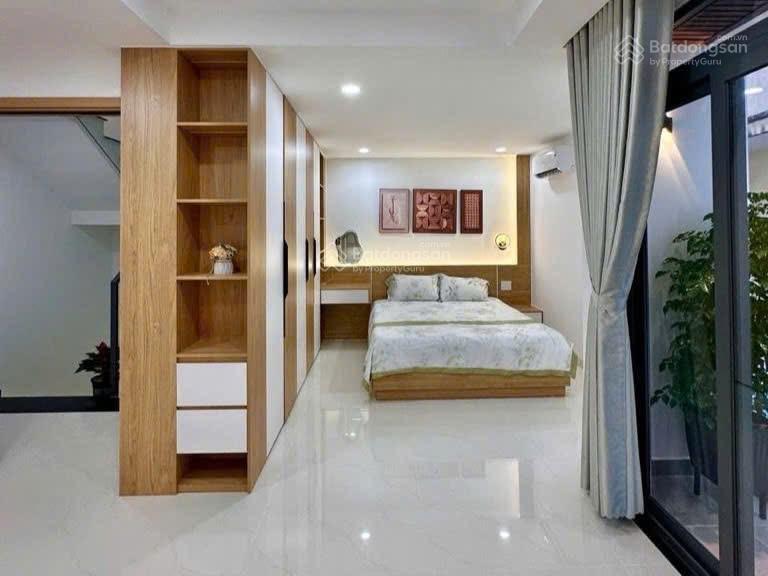 Cần bán gấp nhà đường bùi đình tuý, bình thạnh gần chợ bà chiểu, dt 52m2, sổ hồng riêng