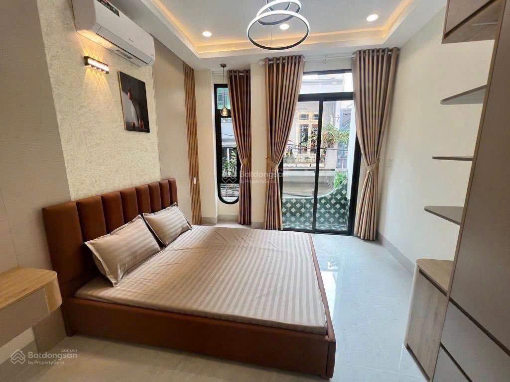 Chủ đi xa cần bán gấp nhà trần quốc thảo,quận 3 gần bệnh viện quận 3.diện tích 52m2,sổ hồng riêng
