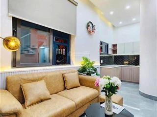 Bán gấp nhà tôn đản ,quận 4 , nhà gần chợ,xung quanh có trường đại học,dt 56m2,giá 3tỷ290.shr