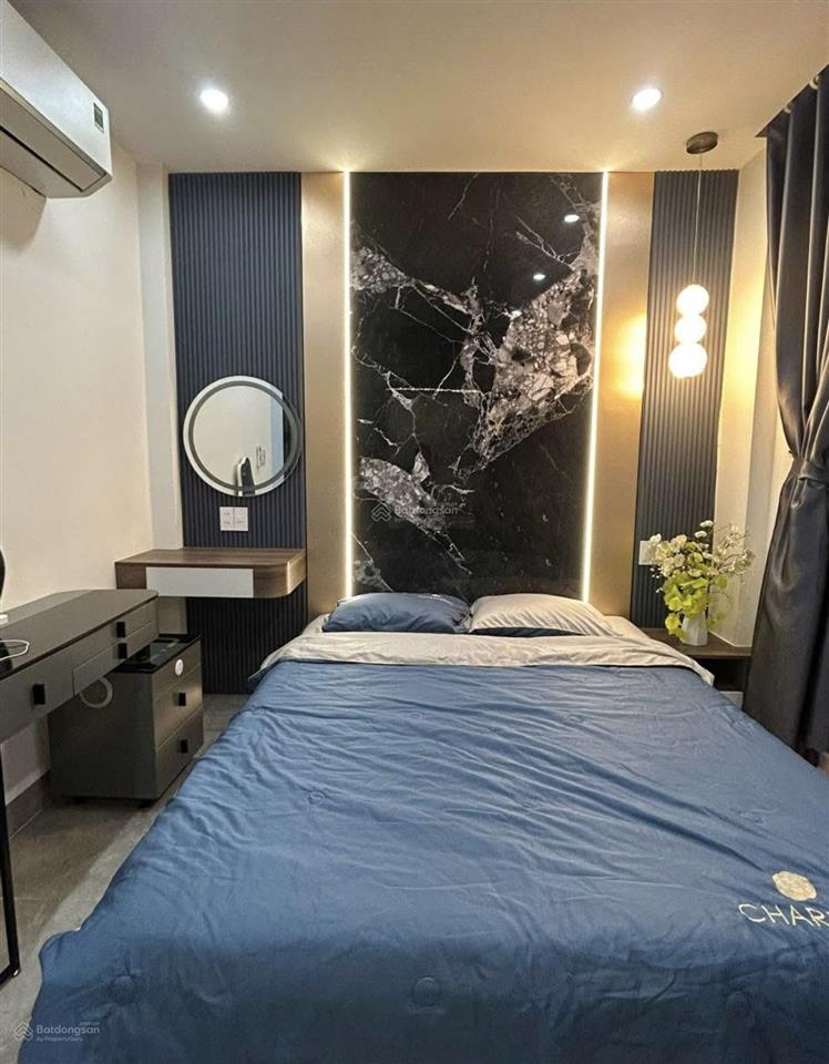 Cần bán gấp nhà đường nguyễn kiệm,quận phú nhuận ,dt 47m2,gần công viên,gần bvien,giá 1tỷ750,shr