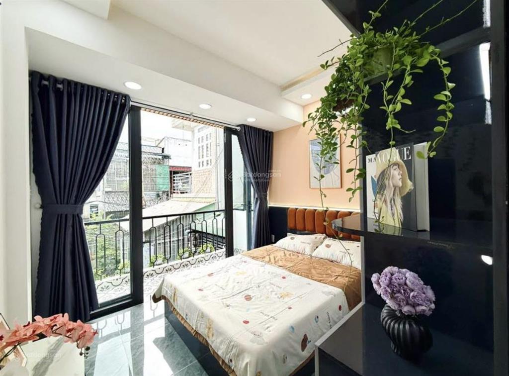 Bán gấp nhà đường nguyễn thị minh khai,quận 3 ,vị trí đẹp khu vực gần tttp,dt 48m2,giá 2tỷ980,shr