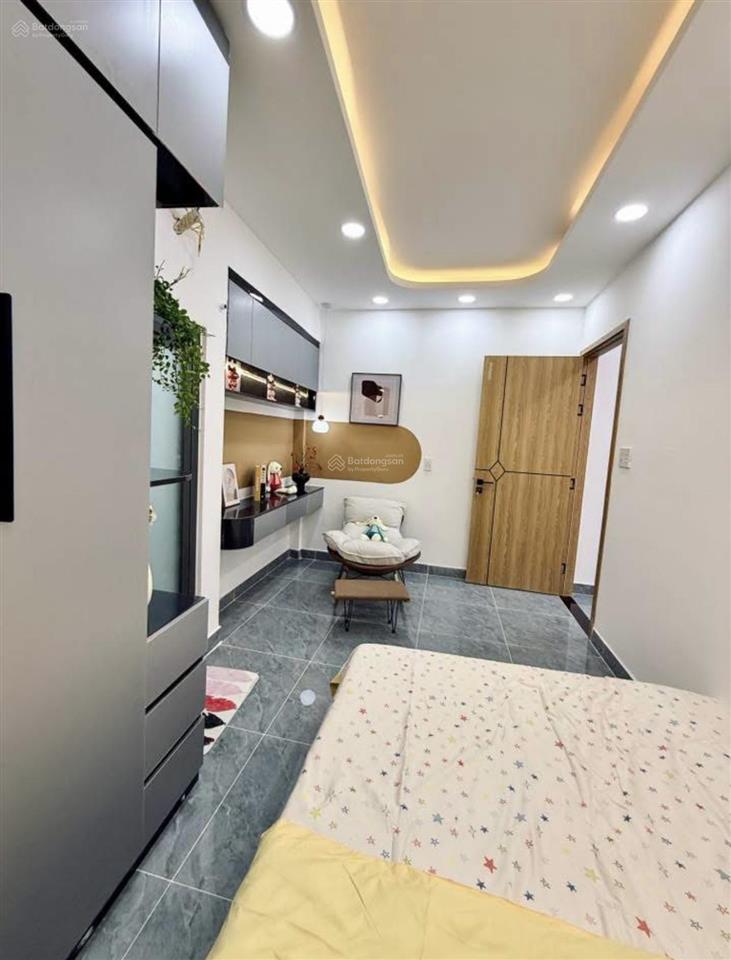 Bán gấp nhà đường nguyễn thị minh khai,quận 3 ,vị trí đẹp khu vực gần tttp,dt 48m2,giá 2tỷ980,shr
