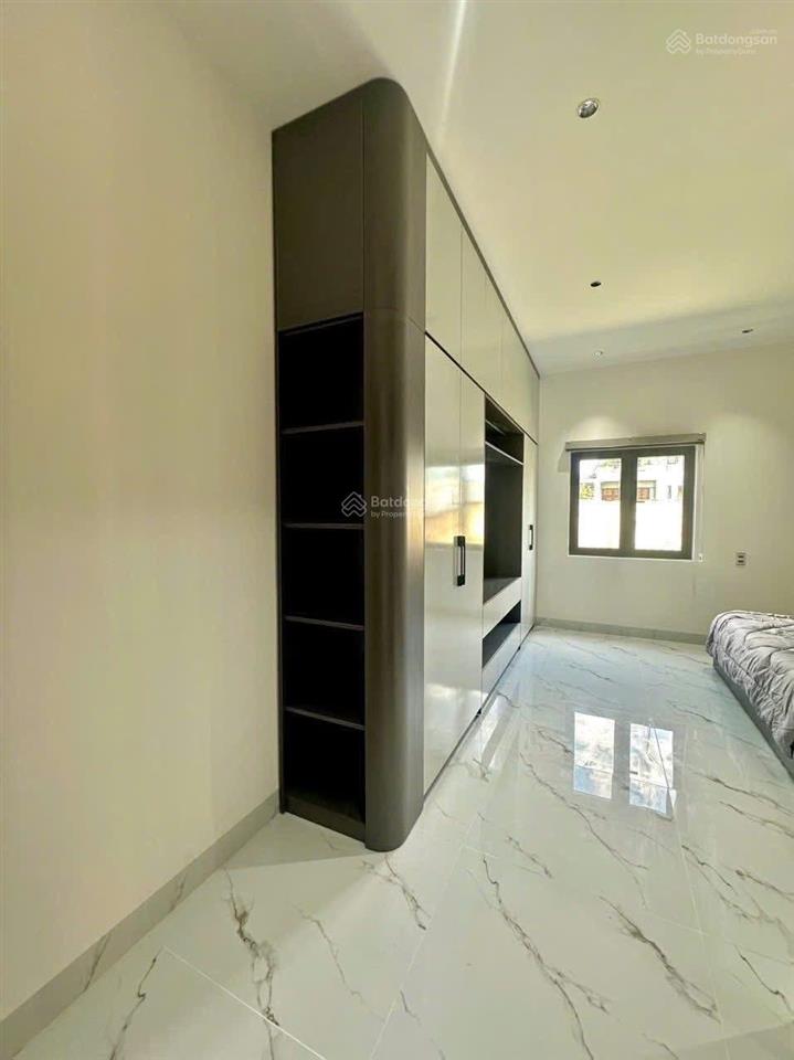 Bán gấp nhà đường phổ quang ,quận tân bình , khu vực đông dân cư , dt 52m2 ,giá 2tỷ630,shr