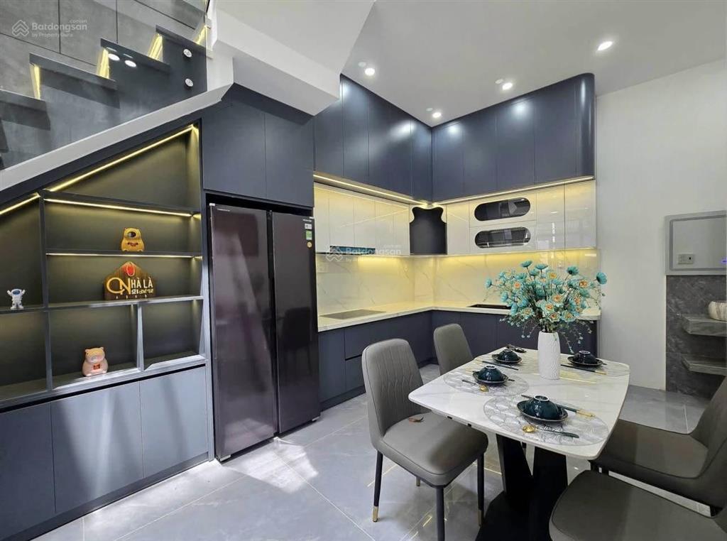 Siêu phẩm cực hot lê văn sỹ ,q3,chỉ với 2tỷ550,shrdiện tích 42m2,di chuyển về tt chỉ mất vài phút
