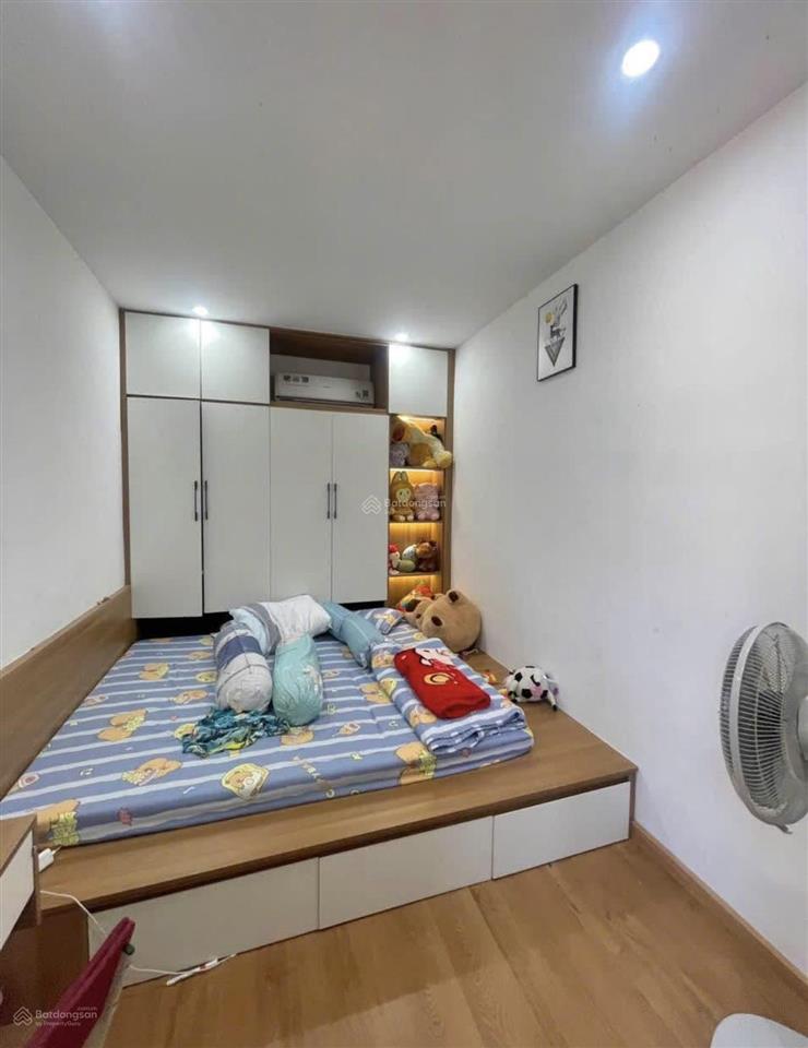 Chủ đi nước ngoài cần bán gấp nhà đ.lê văn sỹ ,q.tân bình.diện tích 43m2shr giá chỉ 1tỷ790