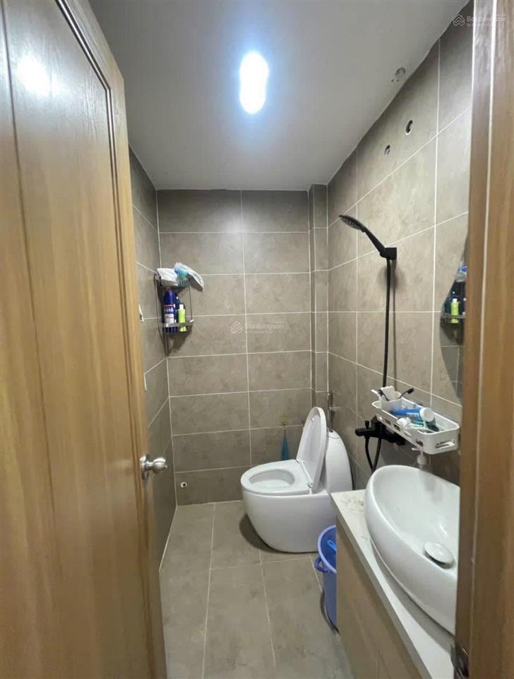 Chủ đi nước ngoài cần bán gấp nhà đ.lê văn sỹ ,q.tân bình.diện tích 43m2shr giá chỉ 1tỷ790