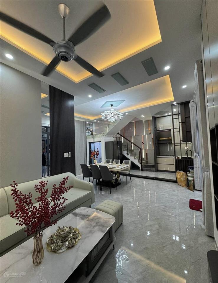 Hot hittt ở đ.điện biên phủ,quận 3 gần bv bình dân shr,diện tích 45m2 giá chỉ 2tỷ570