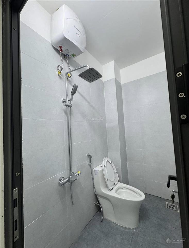 Bán gấp nhà đường phổ quang quận tân bình. diện tích 52m2, shr