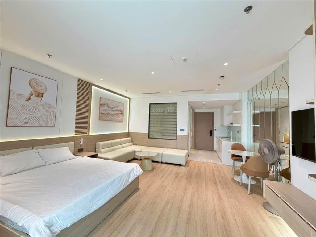 Cho thuê nhanh căn 1n the holiday trung tâm bãi cháy, hạ long full đồ chỉ việc vào ở