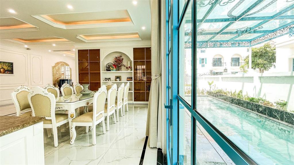 Cho thuê villa sunferia trung tâm du lịch bãi cháy, full nội thất đẹp, bàn bia, karaoke, bể bơi