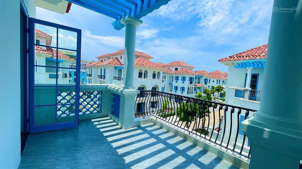Cho thuê villa sunferia trung tâm du lịch bãi cháy, full nội thất đẹp, bàn bia, karaoke, bể bơi