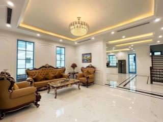 Cho thuê villa sunferia trung tâm du lịch bãi cháy, full nội thất đẹp, bàn bia, karaoke, bể bơi