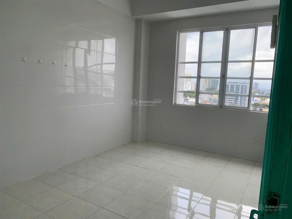 Bán hoặc cho thuê cc lê thị riêng, thang bộ, 52m², 2pn, giá 2,7 tỷ vnđ q10, hcm.