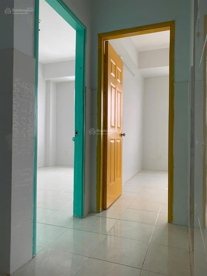 Bán hoặc cho thuê cc lê thị riêng, thang bộ, 52m², 2pn, giá 2,7 tỷ vnđ q10, hcm.
