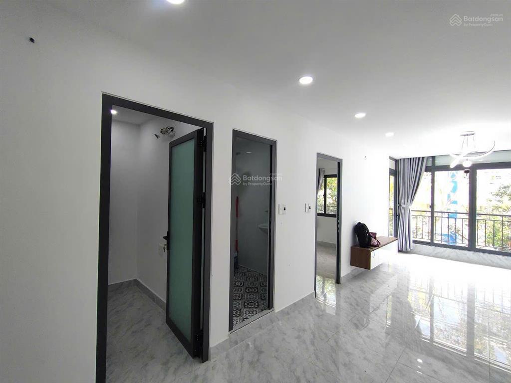 Cho thuê cc 590 cách mạng tháng tám, đối diện công viên lê thị riêng, q3, hcm