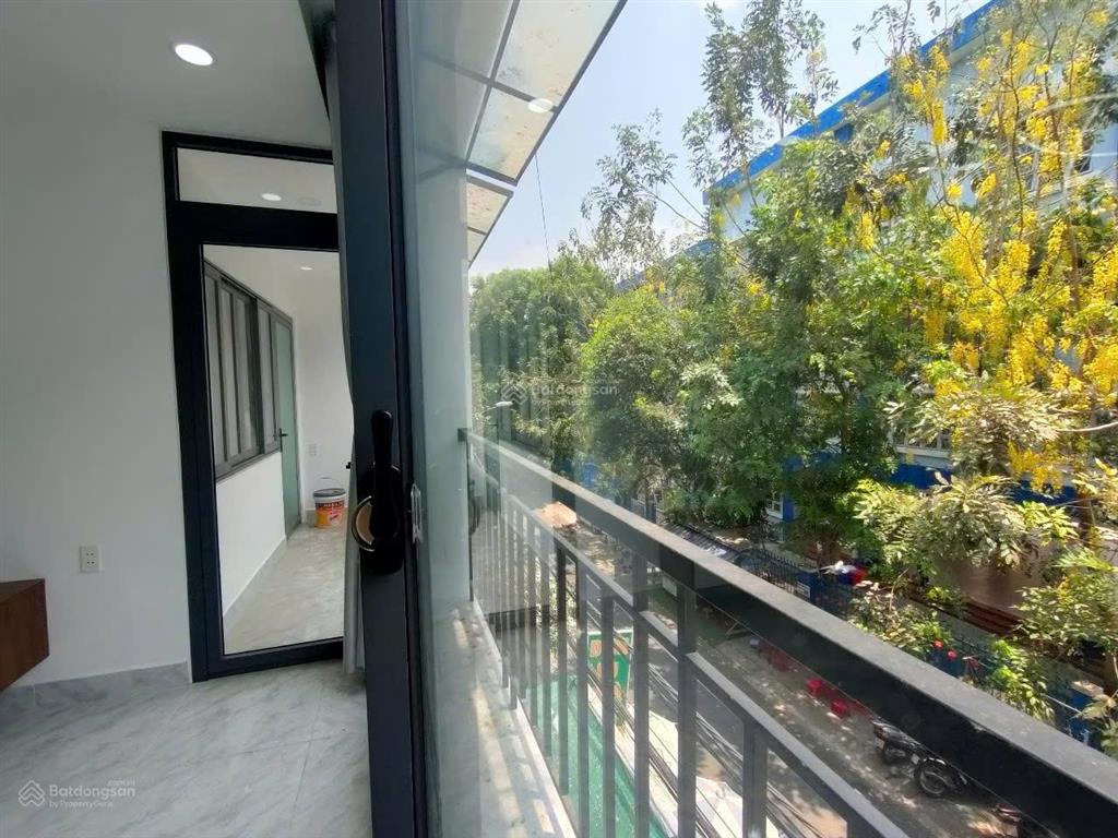 Cho thuê cc 590 cách mạng tháng tám, đối diện công viên lê thị riêng, q3, hcm