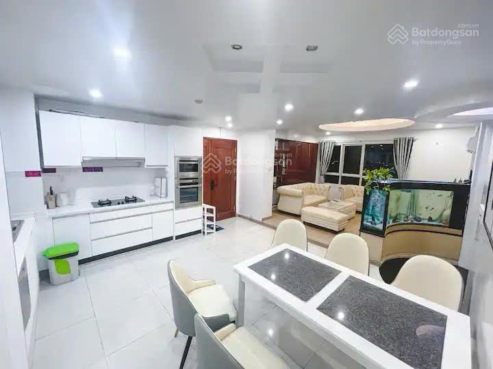 Bán đúng giá masteri thảo điền q2  80m²  nội thất nhập khẩu chưa bóc tem