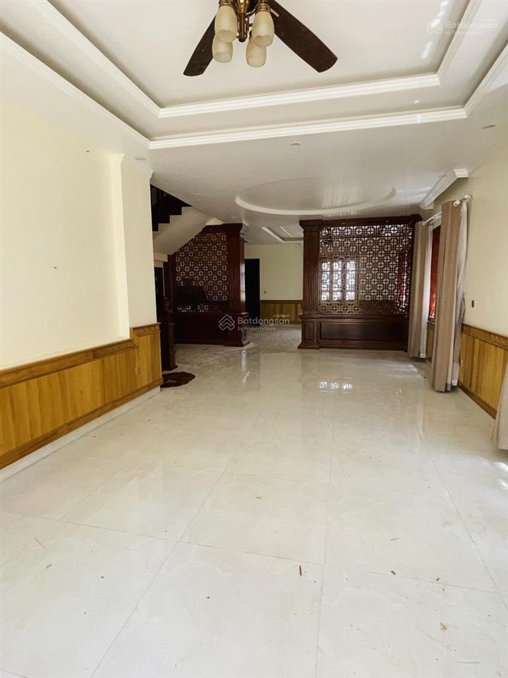 Cho thuê biệt thanh liệt  gần dự án the manor 135m2, 4 tầng đầy đủ điều hòa, nhà mới sửa giá 24tr
