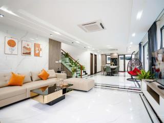 Villa 7 phòng ngủ  cách biển 50m giá ưu đãi chào hè tại vlasta sầm sơn