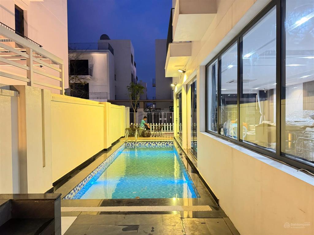 Villa 7 phòng ngủ  cách biển 50m giá ưu đãi chào hè tại vlasta sầm sơn