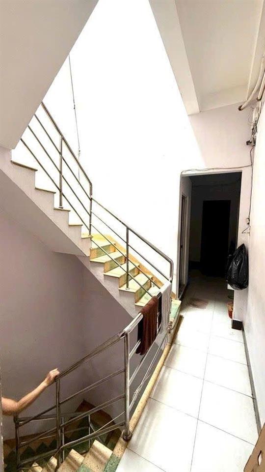 Ngộp ngân hàng hẻm xe hơi thông 7pn 3 tầng không quy hoạch q7