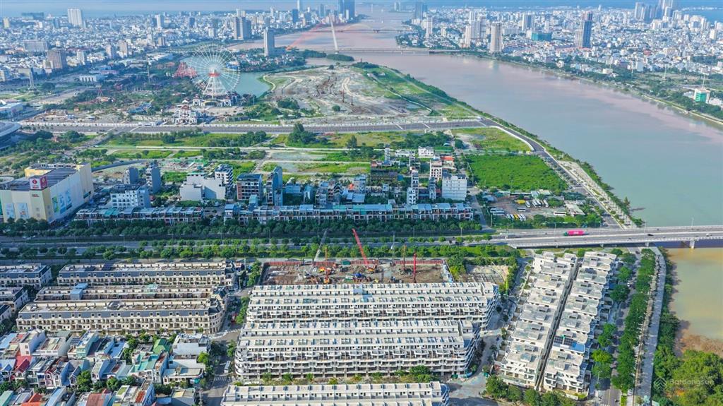 Bán shophouse 5 lầu ngay sông hàn quận hải châu đà nẵng khai thác dòng tiền 55tr/th